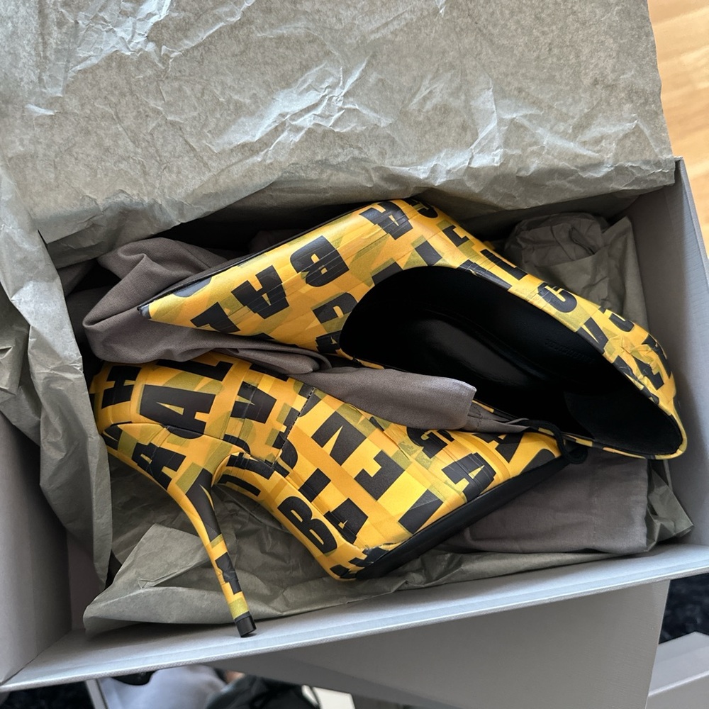 RARE Balenciaga knife pump Tape shoes